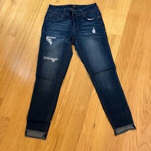 1822 Denim Dark Wash Distressed Skinny Jeans